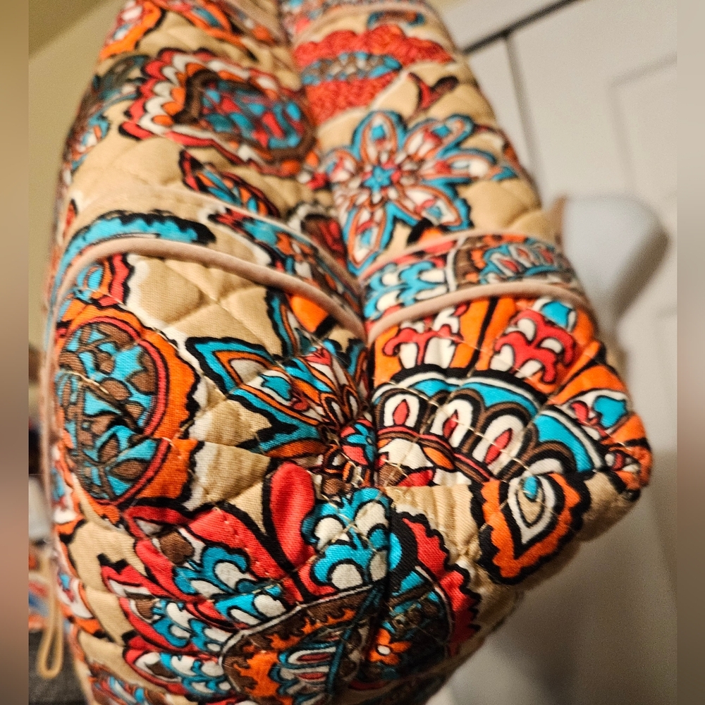 #637 Vera Bradley Tan and Red Multicolored Quilted Tote Bag - Picture 10 of 12